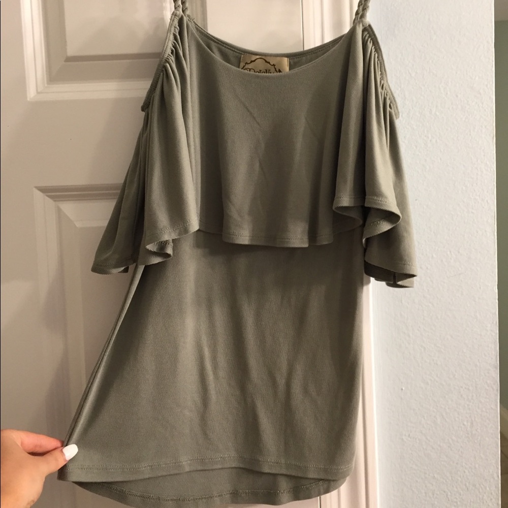 Deja Vu top